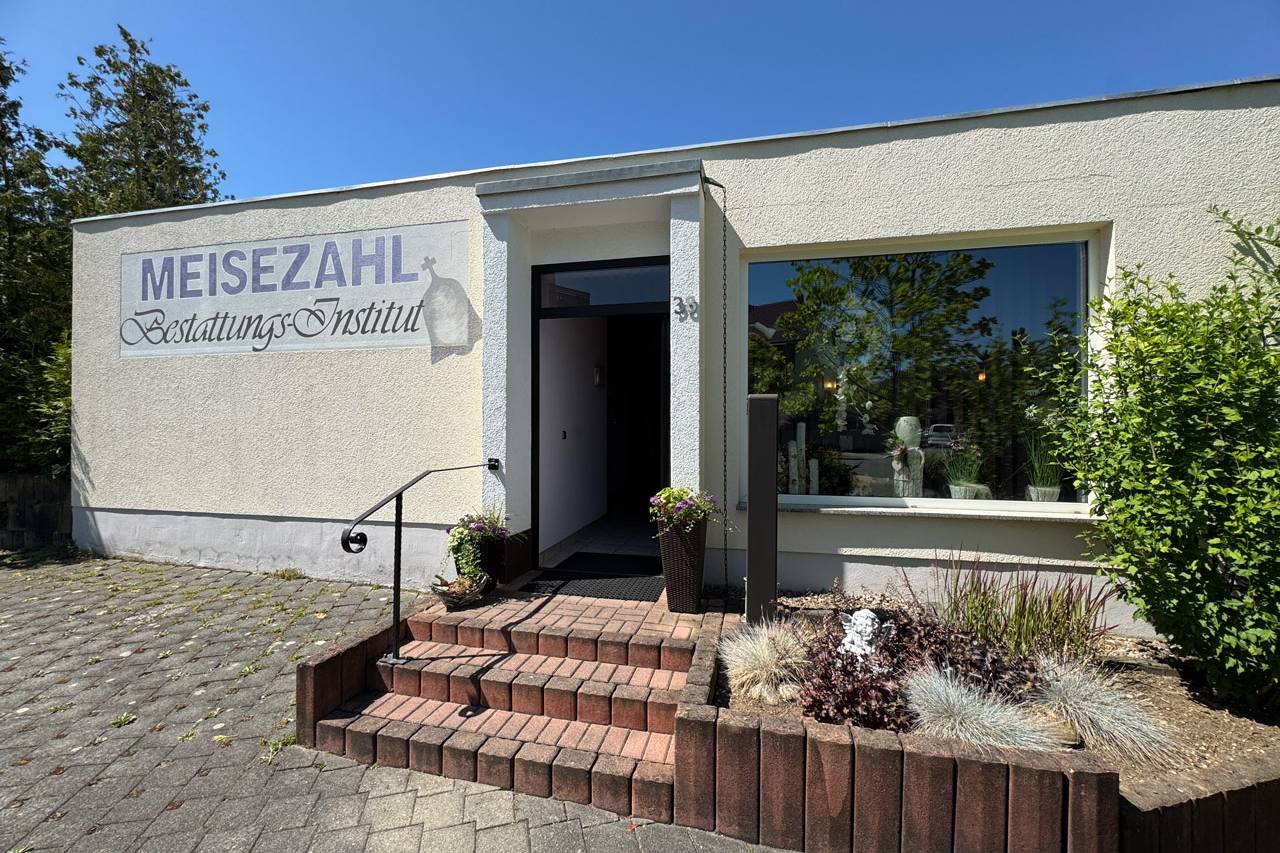 Bestattungs-Institut Meisezahl